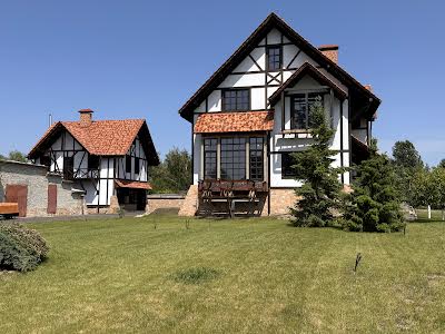 будинок за адресою Центральна
