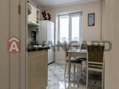 квартира за адресою Оноре де Бальзака вул., 54/21