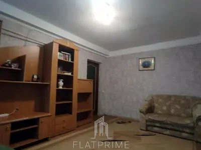 квартира за адресою Ореста Левицького вул. (Академіка Курчатова), 4