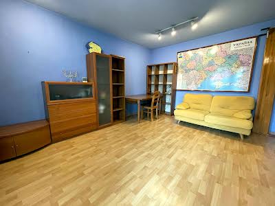 квартира за адресою Павла Тичини просп., 8