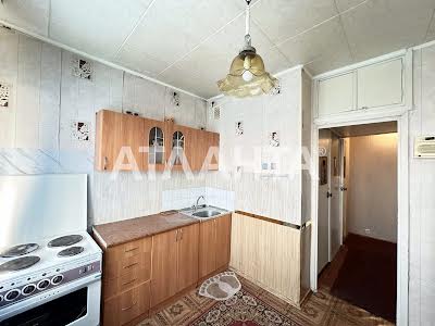 квартира за адресою Композитора Лятошинського вул., 12