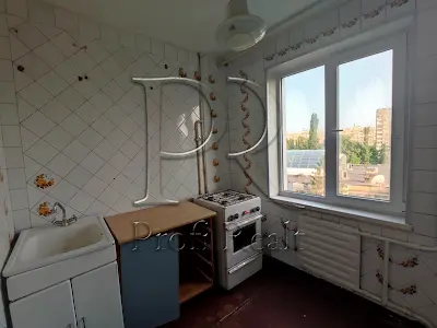 квартира за адресою Романа Шухевича просп. (Генерала Ватутіна), 22