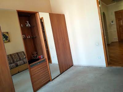 квартира за адресою Чернышевская, 4