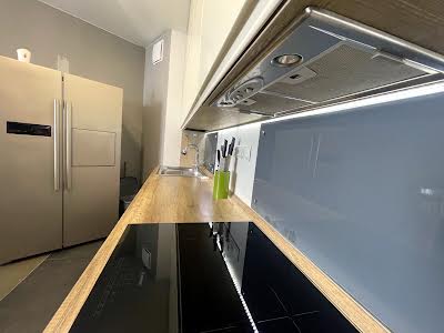 квартира за адресою Зарічна вул., 1б