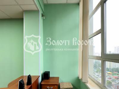 коммерческая по адресу Драгоманова ул., 1-А