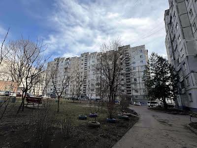 квартира за адресою Степана Бандери, 22/2