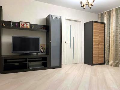 квартира за адресою Академіка Білецького вул., 18