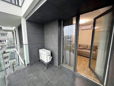 квартира за адресою Драгоманова вул., 31-А