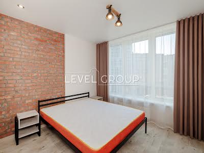 квартира за адресою Київ, Віктора Некрасова вул. (Північно-Сирецька), 8