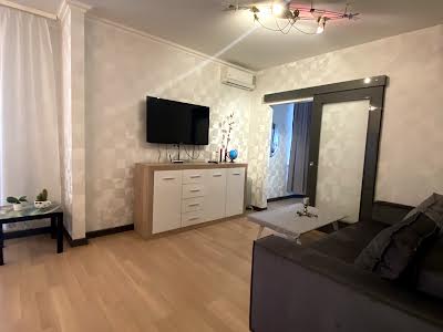 квартира по адресу Драгоманова ул., 40-З