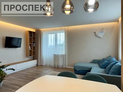 квартира по адресу Михаила Лушпы просп., 2/2