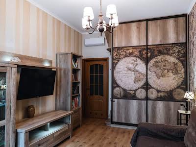 квартира за адресою Софіївський пров., 18