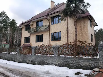 будинок за адресою Бровари, Весняна, 14
