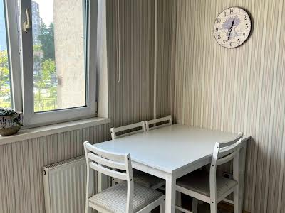 квартира по адресу Анны Ахматовой ул., 16-В