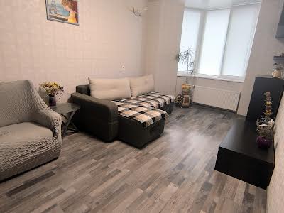 квартира за адресою Абрикосова вул., 1г