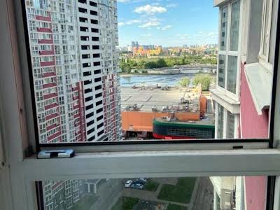 квартира за адресою Драгоманова вул., 2-А