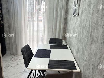 квартира за адресою Борткевича вул., 5
