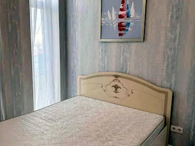 квартира за адресою Київ, Регенераторна вул., 4