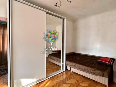 квартира за адресою Ольжича вул., 7-А