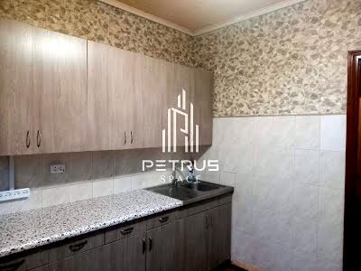 квартира за адресою Рональда Рейгана вул., 10
