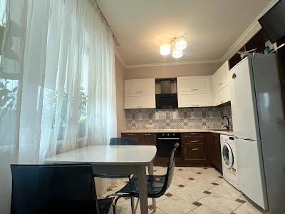 квартира за адресою Гостинна вул., 3