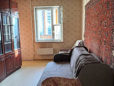 квартира по адресу Ревуцкого ул., 19/1