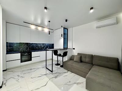 квартира за адресою Тадея Рильського бульв., 4