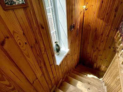 будинок за адресою с. Нові Безрадичі, Садова, 99