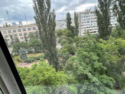 квартира за адресою Амвросія Бучми бульв., 6