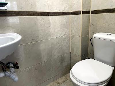 квартира за адресою Вишняківська вул., 4