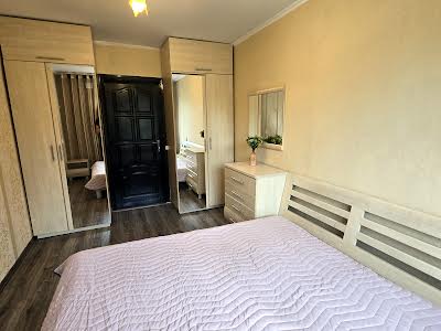 квартира за адресою Жилянська, 74