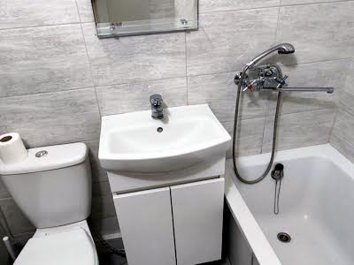 квартира по адресу Елены Телиги ул., 15