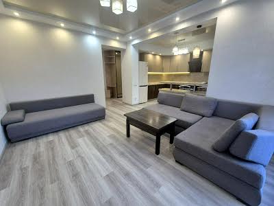 квартира за адресою Регенераторна вул., 4