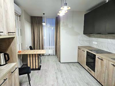 квартира за адресою Приладний пров., 10Б
