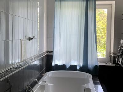 будинок за адресою с. Крюківщина, Квіткова вул., 3