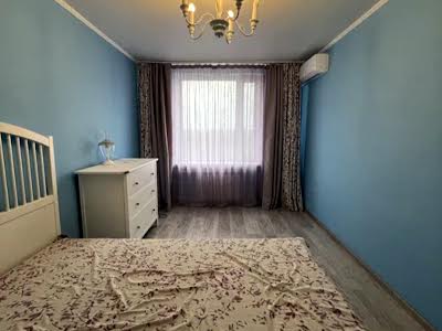 квартира за адресою Миколи Ушакова вул., 4