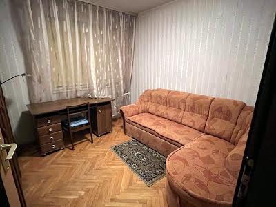квартира по адресу Ивана Пулюя ул., 3
