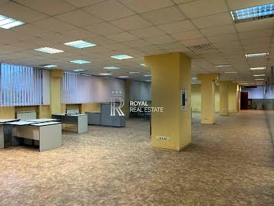 комерційна за адресою Біличанська вул., 44а