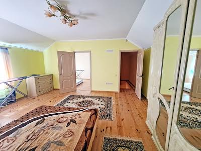 будинок за адресою Набережна