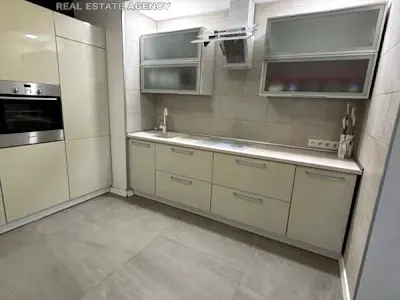 квартира за адресою Урлівська вул., 38
