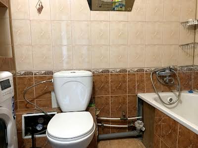 квартира за адресою Райдужна вул., 13-В
