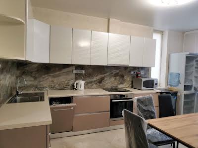 квартира за адресою Регенераторна вул., 4