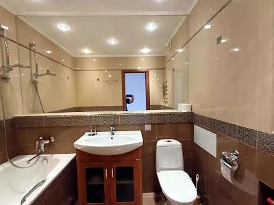 квартира за адресою Машинобудівна вул., 21