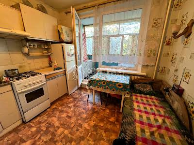 квартира за адресою Перемоги просп., 74г
