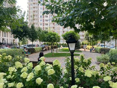 квартира за адресою Михайла Максимовича вул. (Онуфрія Трутенка), 28Б