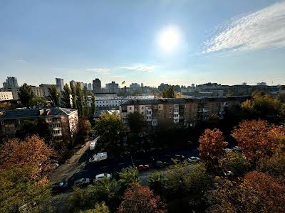 квартира за адресою Дегтярівська вул., 6