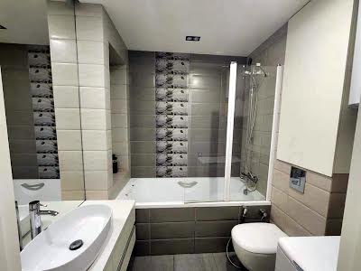 квартира за адресою Регенераторна вул., 4