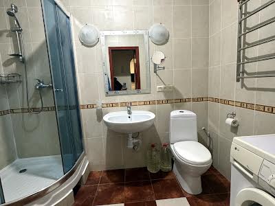 квартира за адресою Раїси Окіпної вул., 10-А