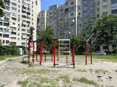 квартира за адресою Зої Гайдай вул., 9-А