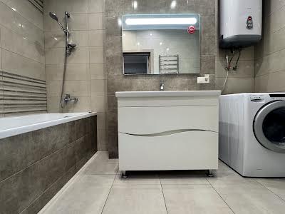 квартира за адресою Федора Ернста вул., 16а